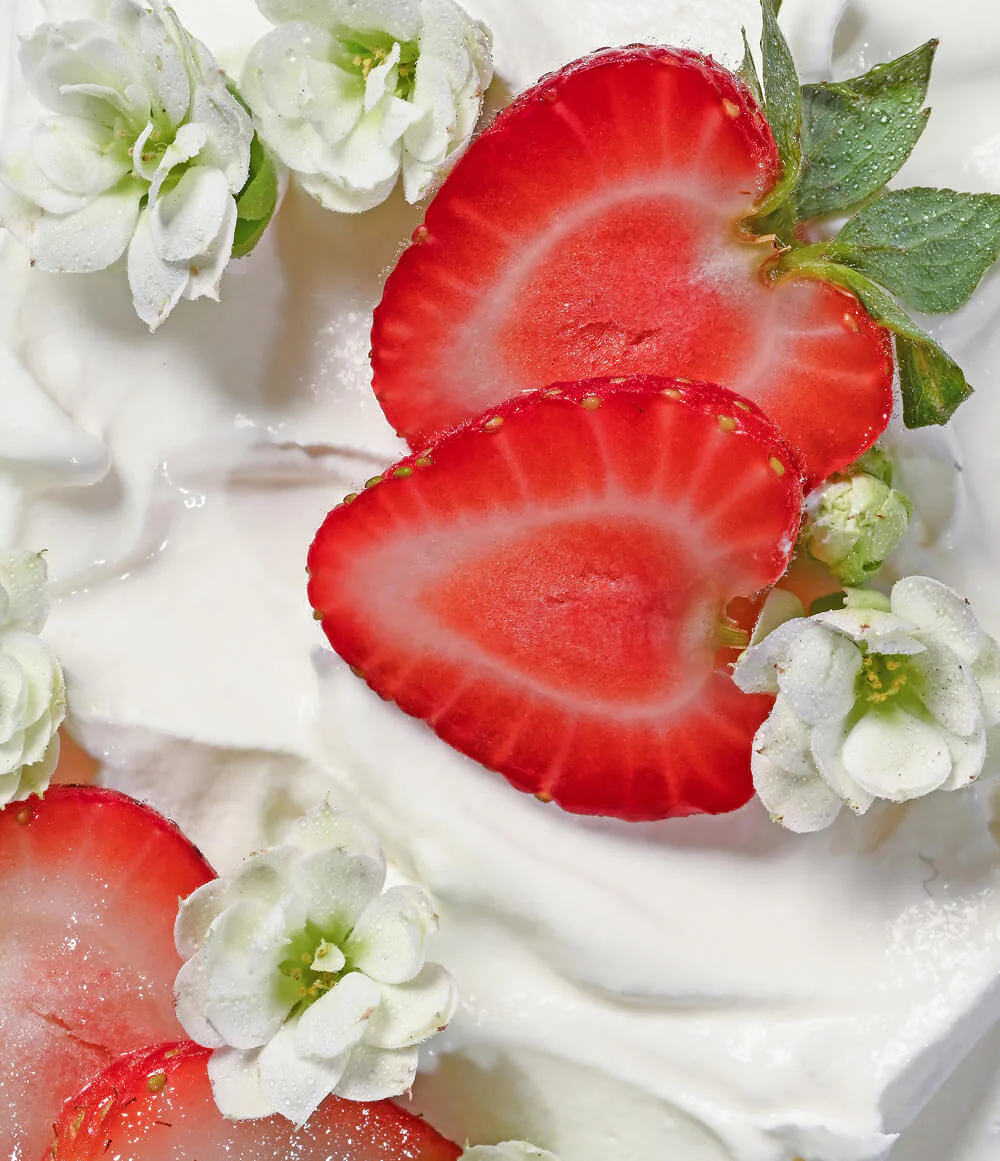 Strawberry Dream Body Mist - eos